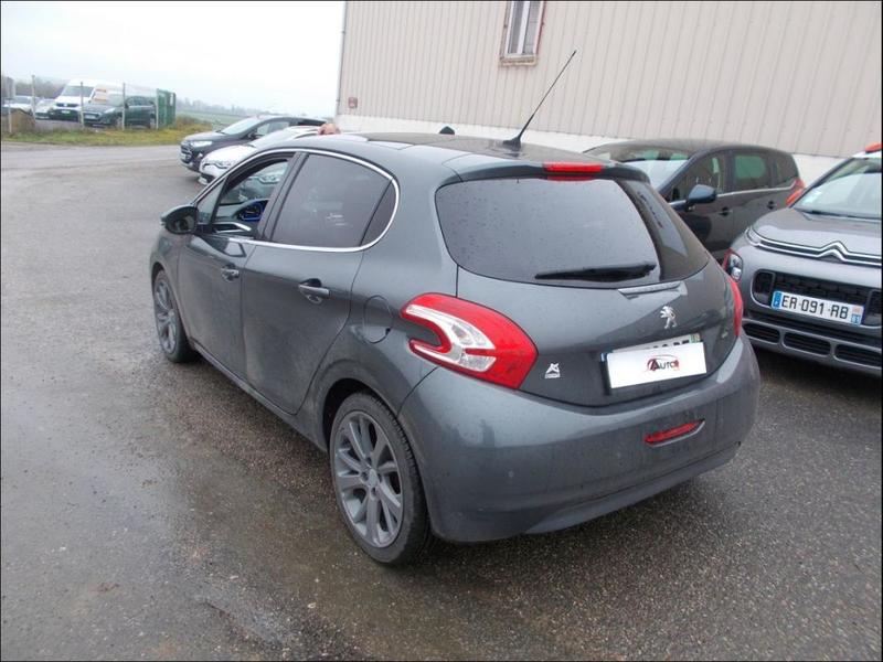 Peugeot 208 1.6 E-Hdi 92 Allure