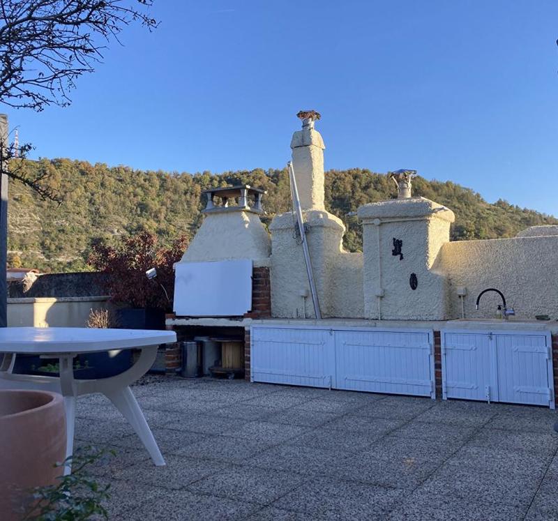 Appartement - 155 m² - 6 pièces