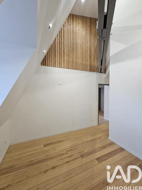 Maison - 342 m² - 15 pièces