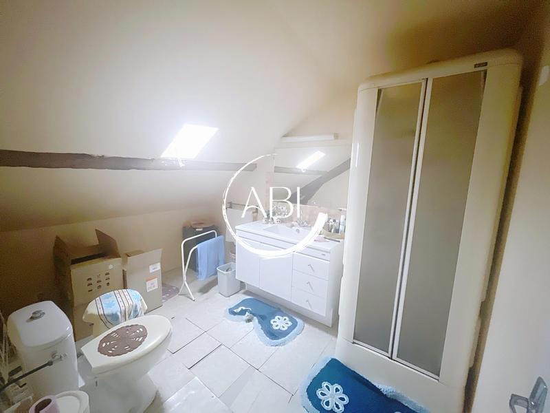 Maison - 105 m² - 5 pièces