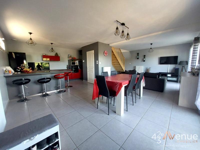 Maison - 103 m² - 4 pièces