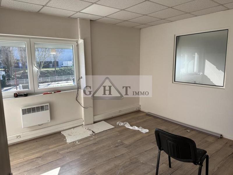 Entrepôt - 1 411 m²