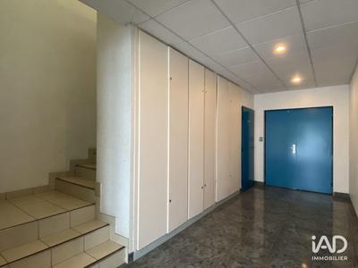Local commercial - 596 m²