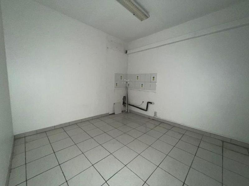 Local commercial - 172 m² - 5 pièces