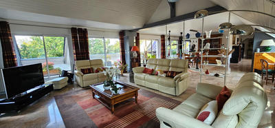 Appartement - 222 m² - 5 pièces