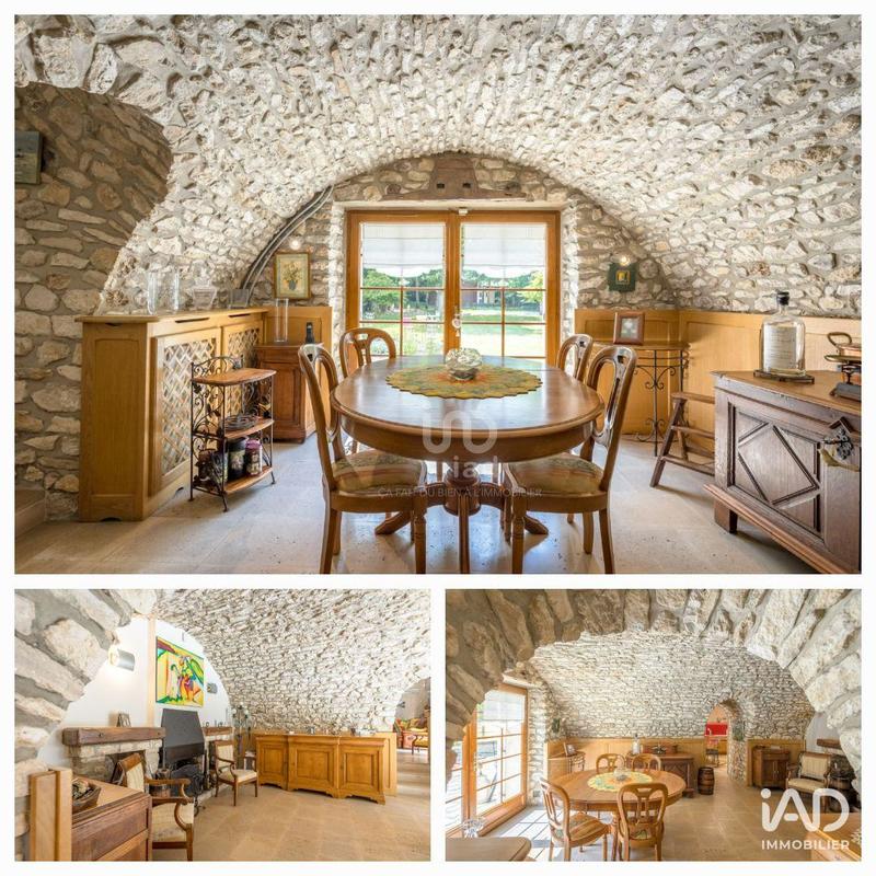 Maison - 185 m² - 8 pièces