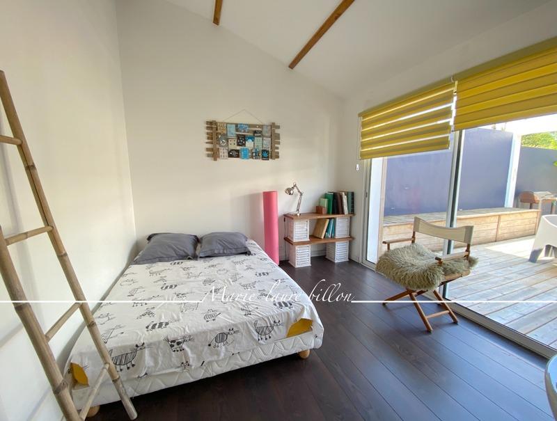 Maison - 199 m² - 7 pièces