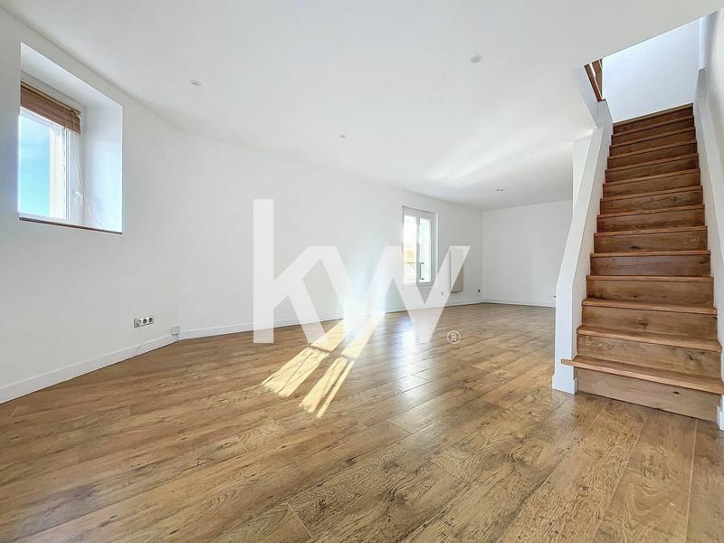 Appartement - 80 m² - 4 pièces