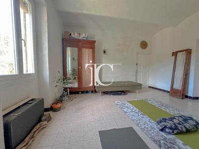 Appartement - 91 m² - 4 pièces
