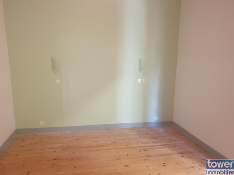 Local commercial - 1 260 m²