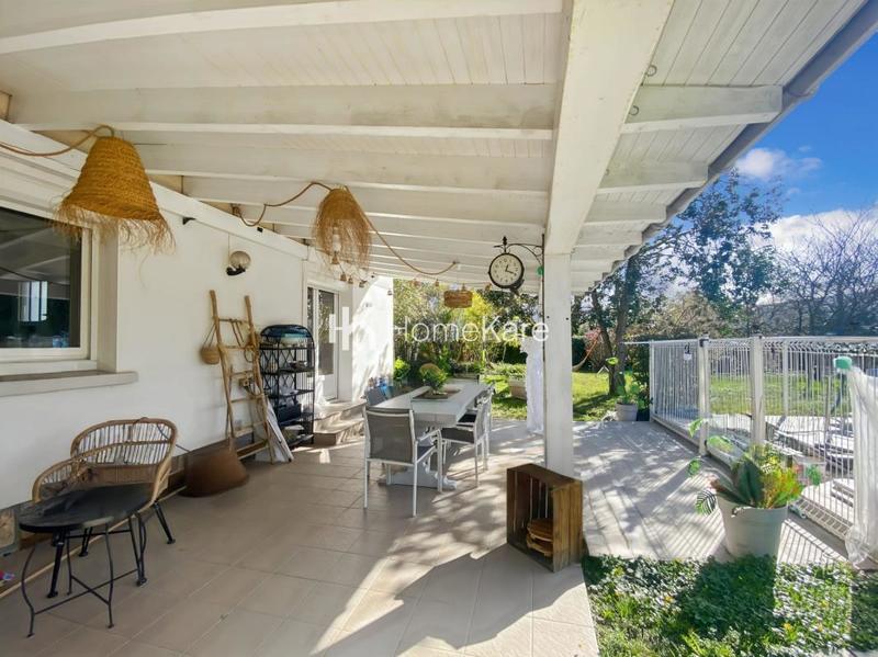 Maison - 110 m² - 4 pièces