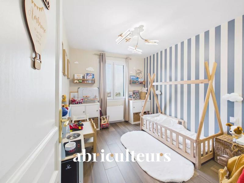 Maison - 106 m² - 5 pièces