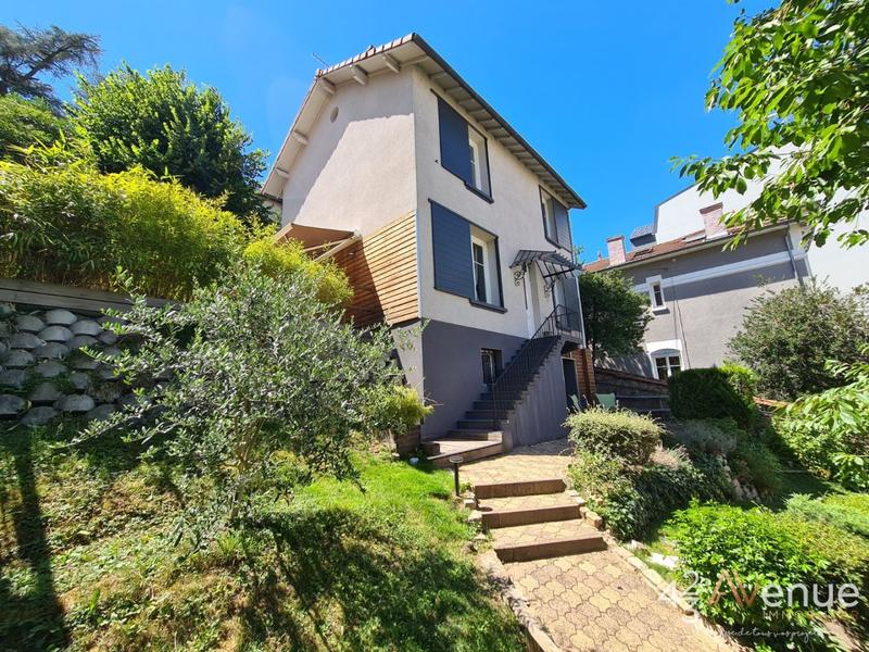 Maison - 135 m² - 6 pièces