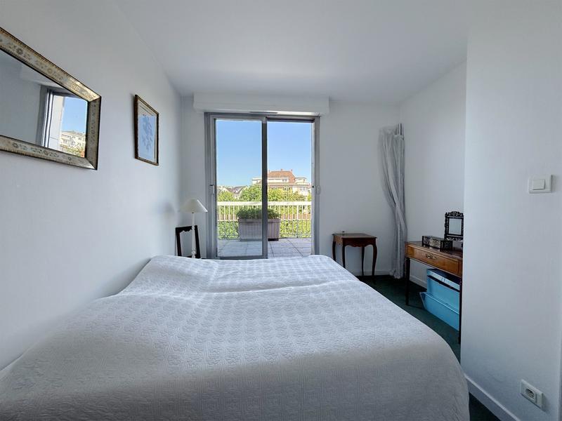 Appartement - 209 m² - 7 pièces