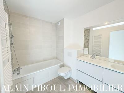 Appartement - 94 m² - 4 pièces