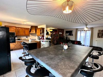 Maison - 125 m² - 6 pièces