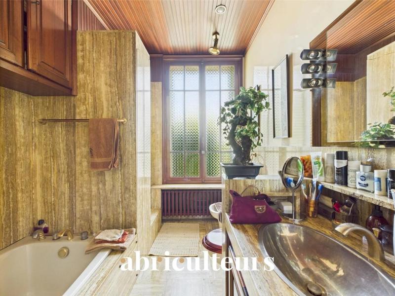 Appartement ancien - 165 m² - 6 pièces