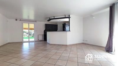 Maison - 97 m² - 5 pièces