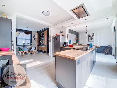 Maison - 185 m² - 7 pièces