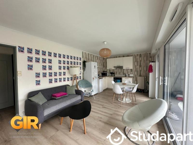 Chambre - 9 m² - 1 pièce