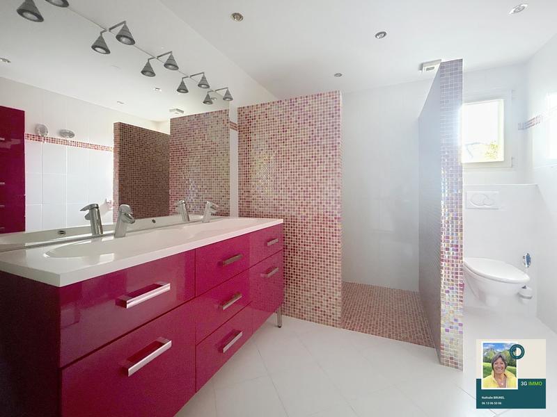 Villa - 250 m² - 10 pièces