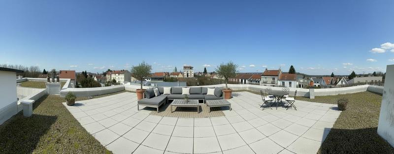 Penthouse - 145 m² - 8 pièces