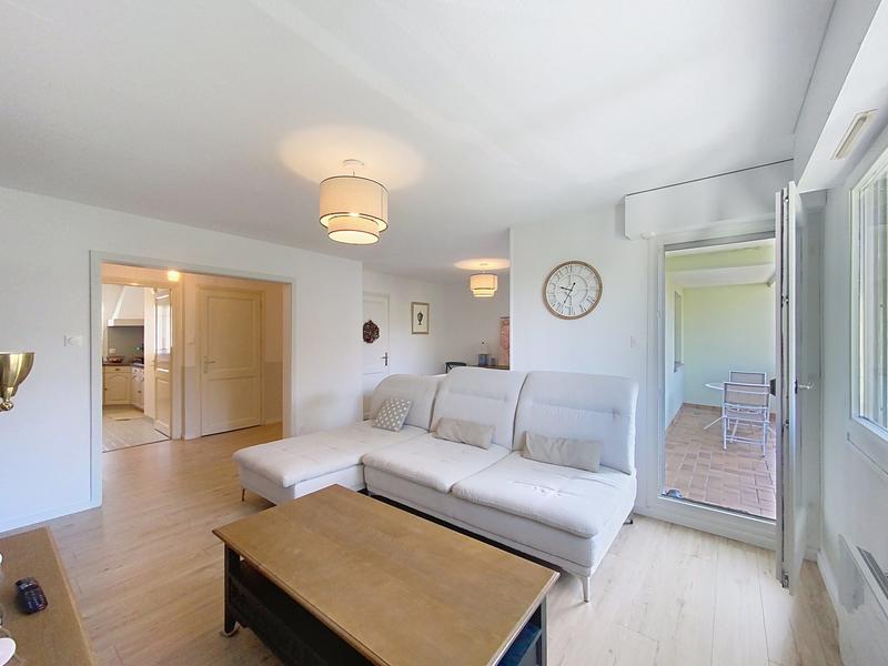 Appartement - 82 m² - 3 pièces