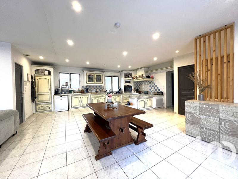 Maison - 102 m² - 4 pièces