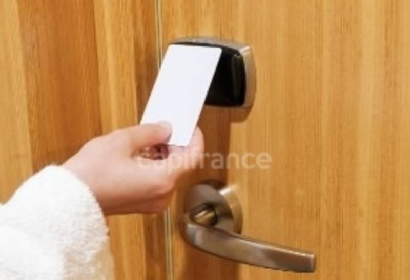 Fonds de commerce - 2 017 m²