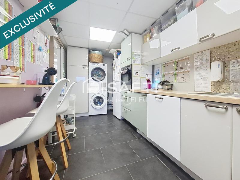 Local commercial - 100 m² - 4 pièces