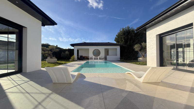 Maison - 173 m² - 5 pièces