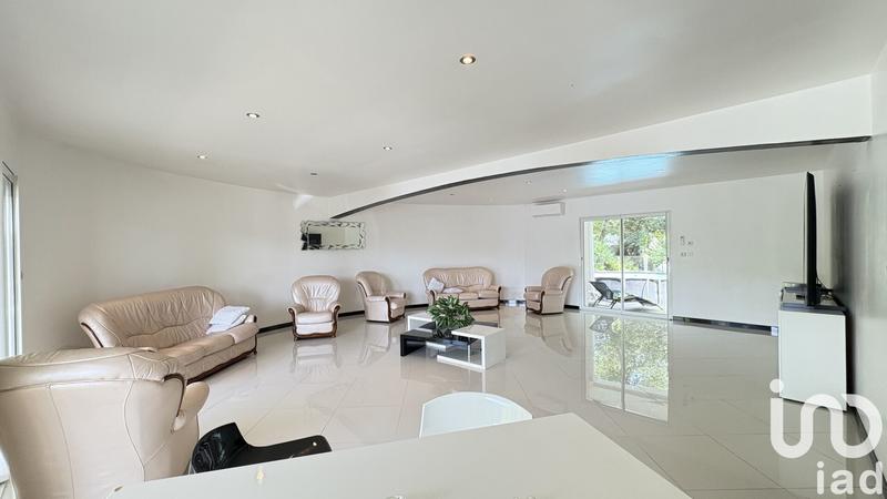 Maison - 265 m² - 6 pièces