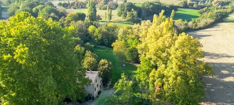 Maison - 390 m² - 16 pièces