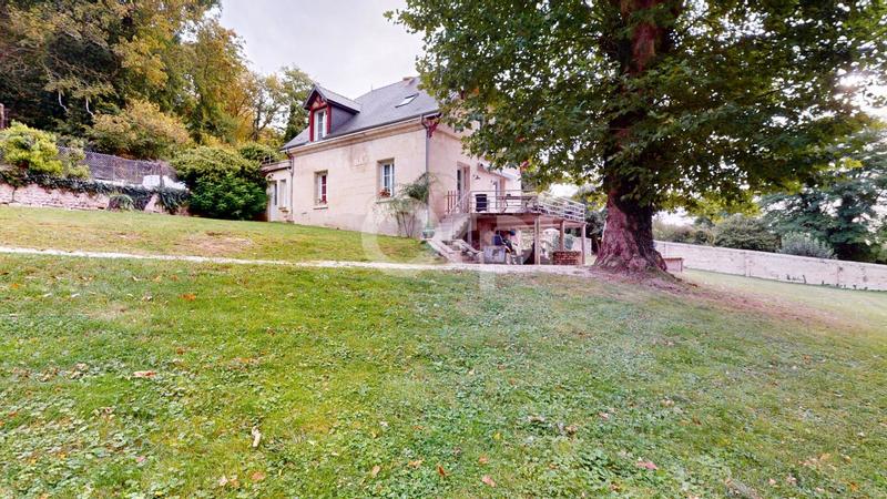 Maison - 140 m² - 6 pièces