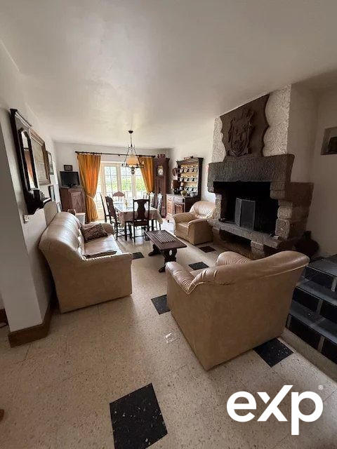 Maison - 134 m² - 8 pièces