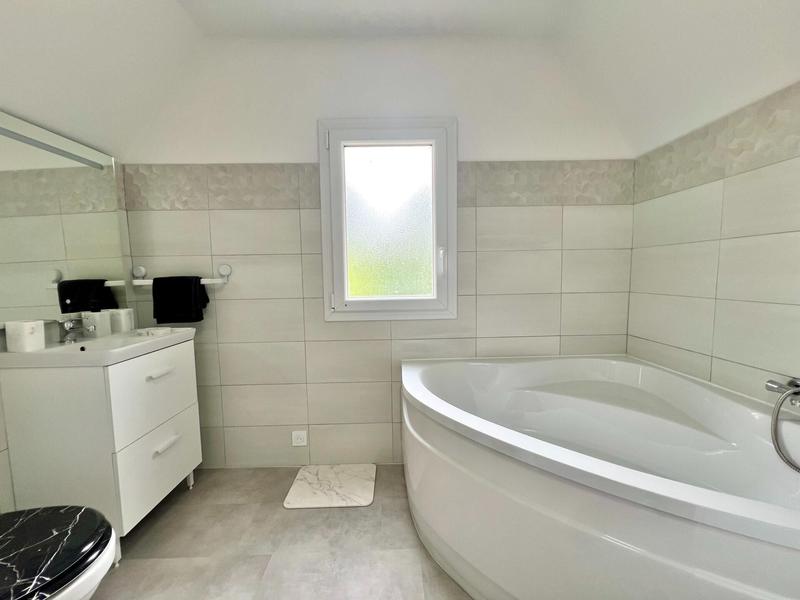 Maison - 195 m² - 5 pièces