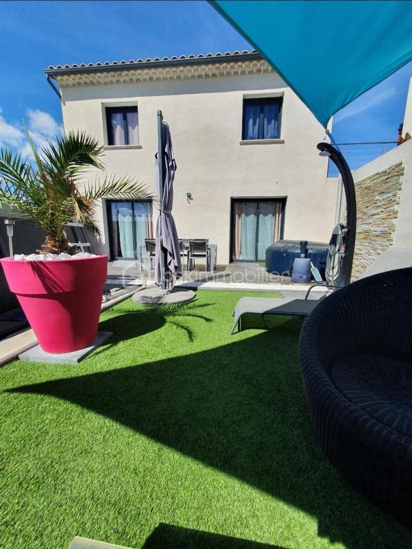 Maison jumelée - 75 m² - 3 pièces