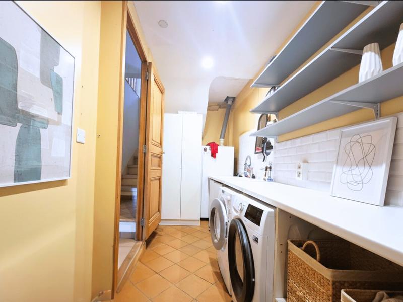 Maison - 193 m² - 9 pièces