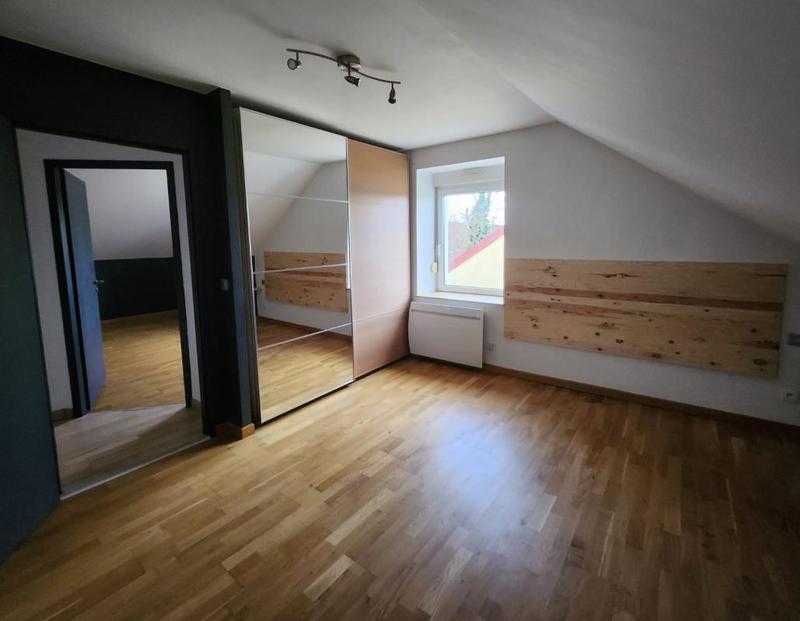 Duplex - 111 m² - 5 pièces