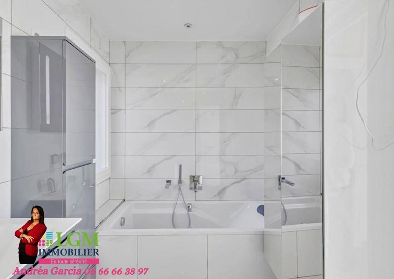 Villa - 230 m² - 6 pièces