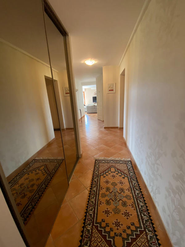 Appartement - 103 m² - 4 pièces