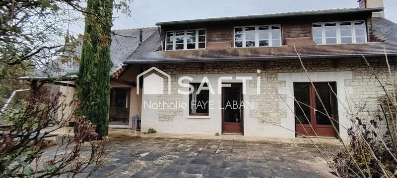 Maison - 300 m² - 8 pièces