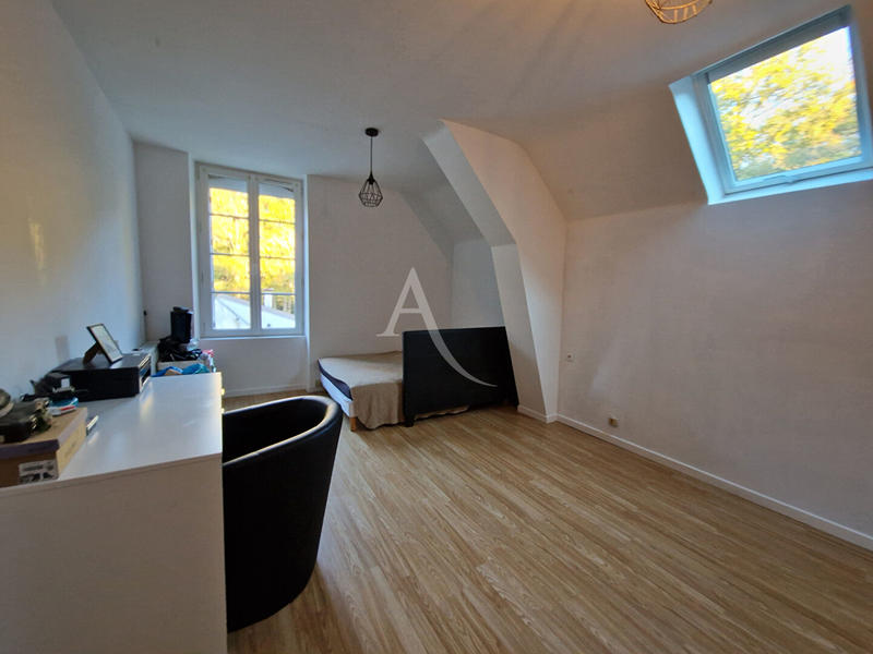 Maison - 94 m² - 4 pièces