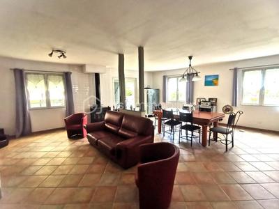 Maison - 150 m² - 7 pièces