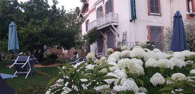 Maison de maîtres - 576 m² - 26 pièces