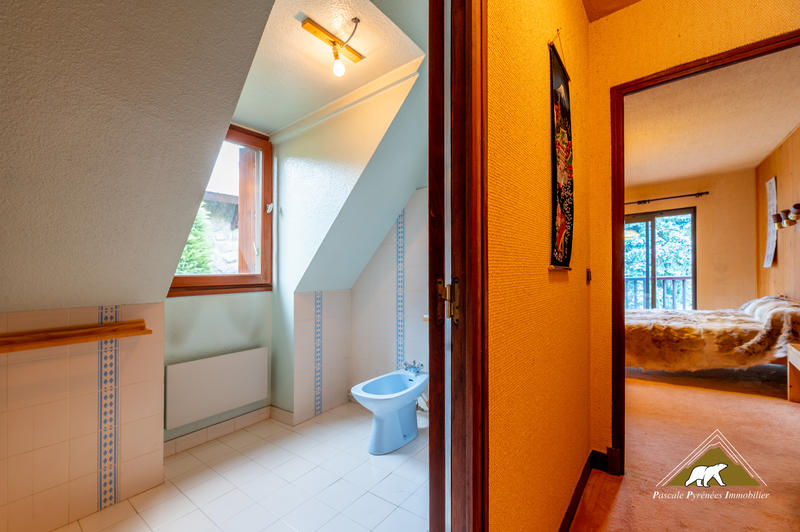 Maison - 300 m² - 8 pièces