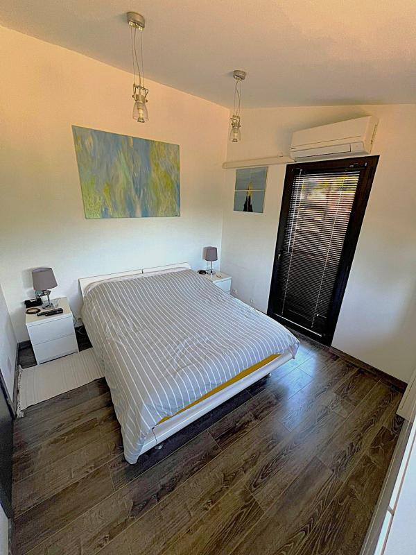 Villa - 180 m² - 6 pièces