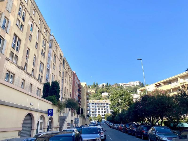 Appartement - 80 m² - 3 pièces