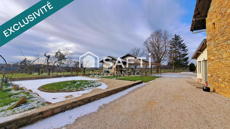 Maison - 200 m² - 9 pièces