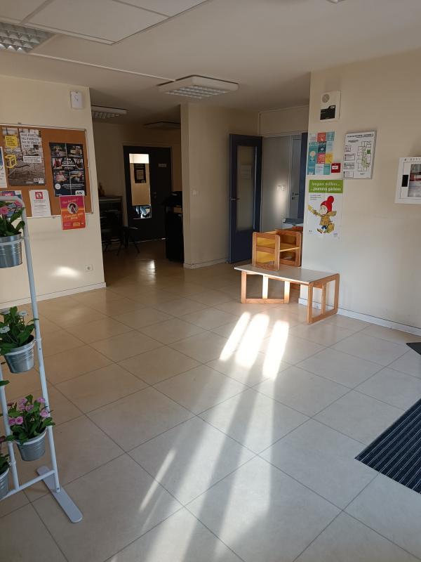 Bureau - 240 m² - 11 pièces